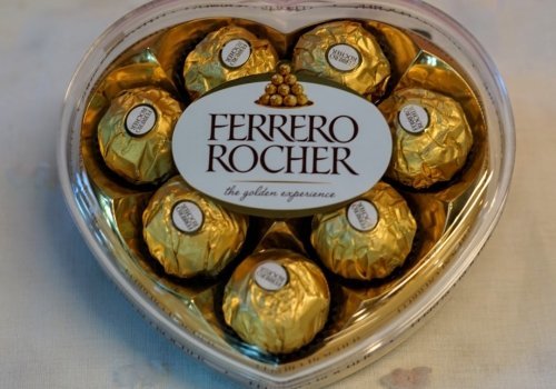 Recevez gratuitement votre pack Ferrero Rocher en cas de gain
